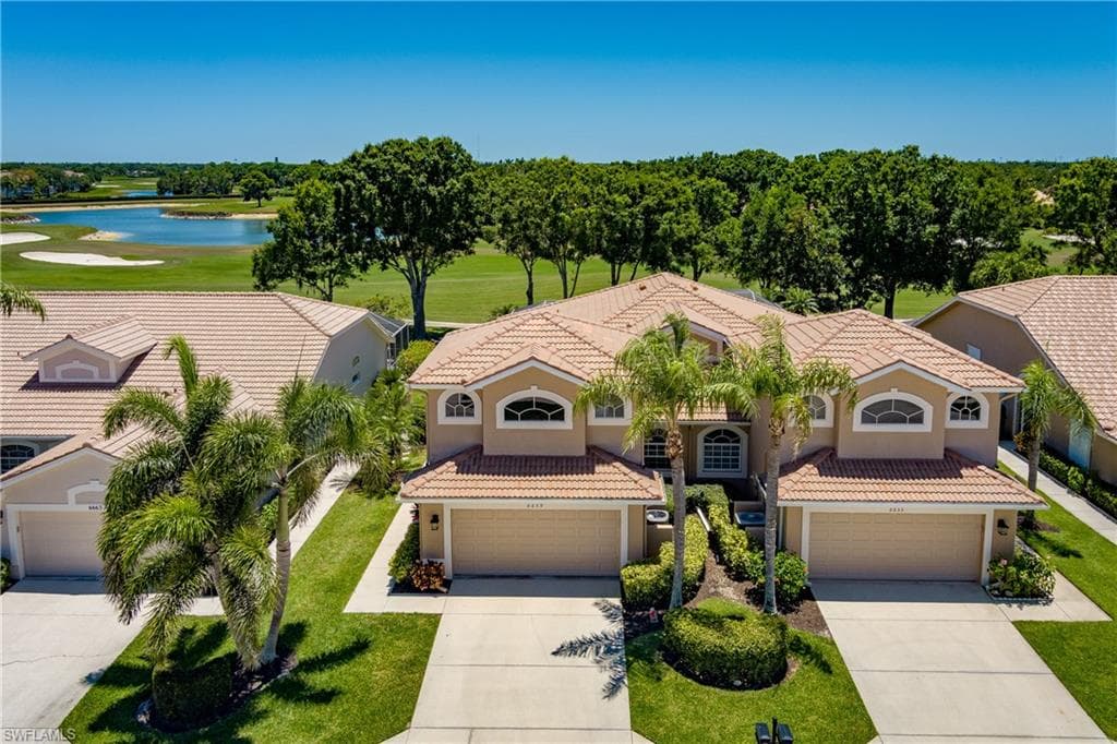6659 Castlelawn PL 21 NAPLES, FL 34113