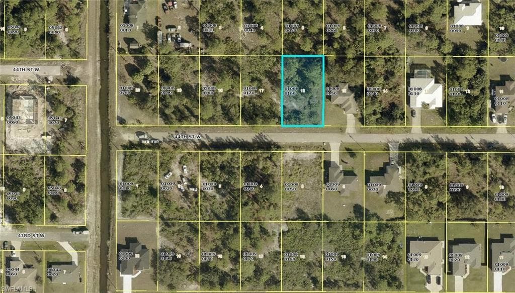 3010 44th ST W LEHIGH ACRES, FL 33971