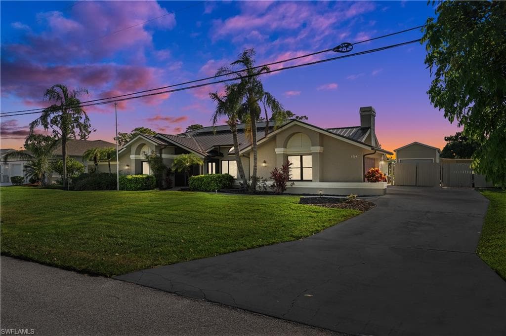 1714 SW 11th AVE CAPE CORAL, FL 33991