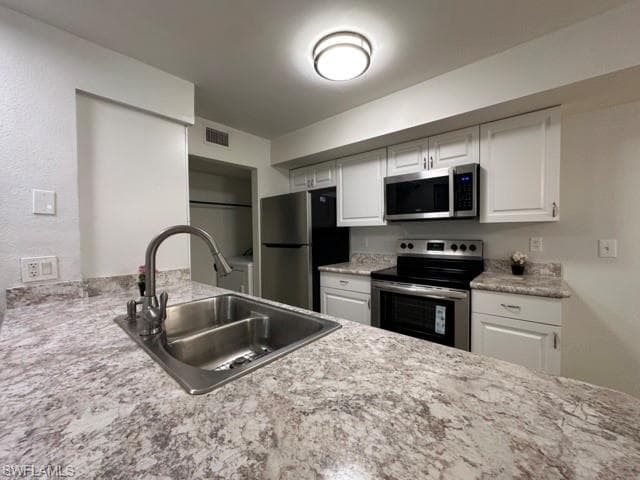 2130 Arbour Walk CIR 2717 NAPLES, FL 34109