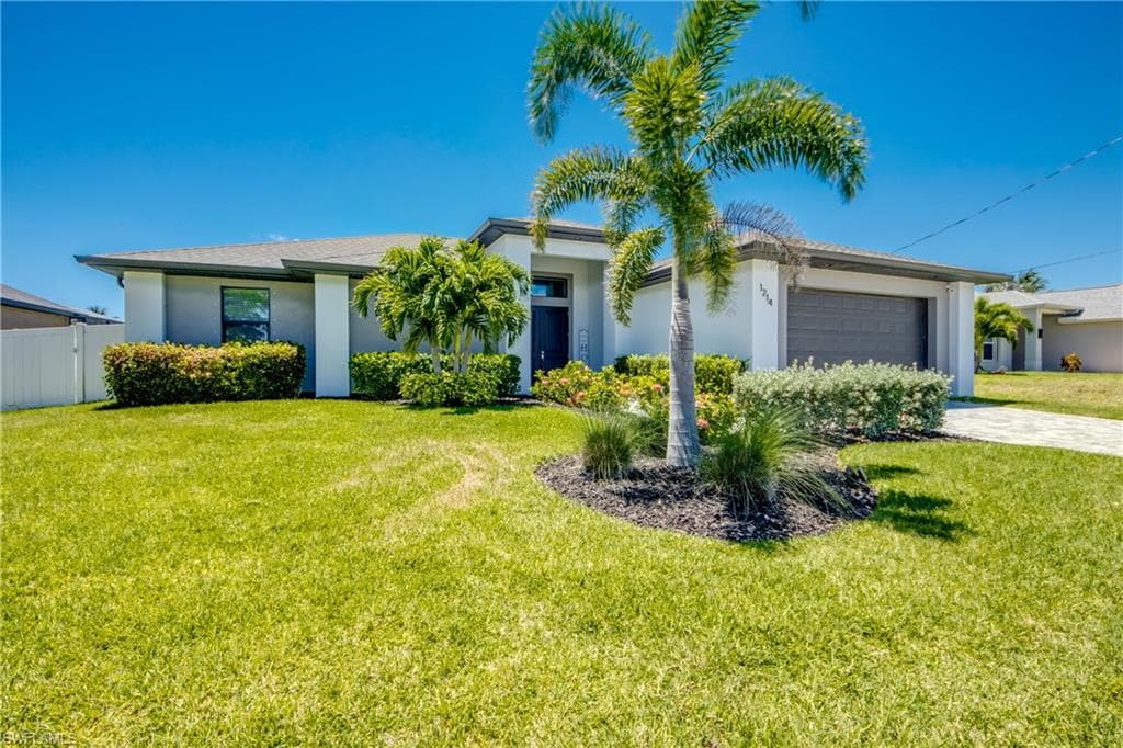 1214 SW 18th AVE CAPE CORAL, FL 33991