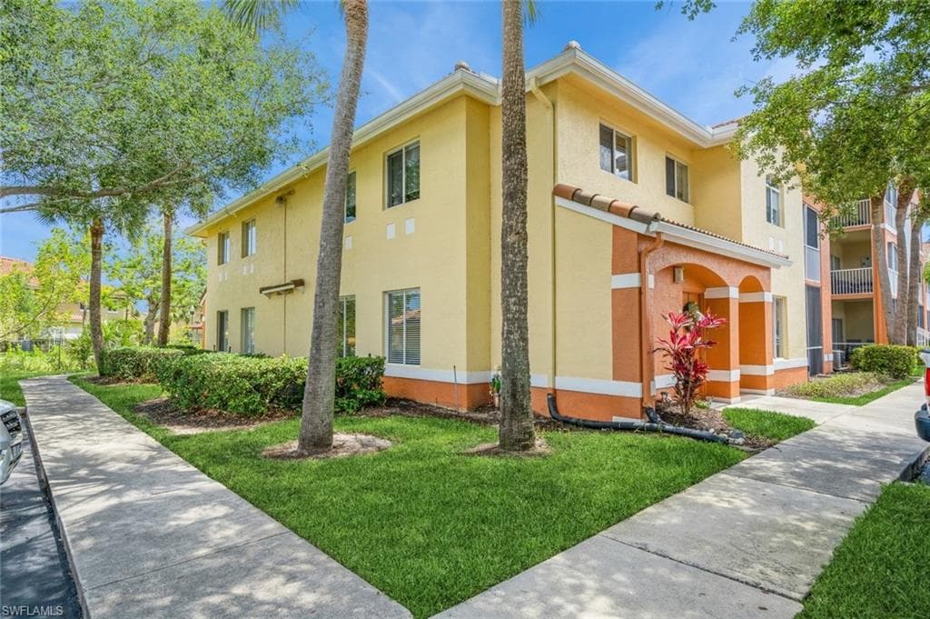 6461 Aragon WAY 102 FORT MYERS, FL 33966