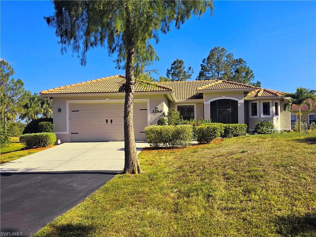 3290 37th AVE NE NAPLES, FL 34120