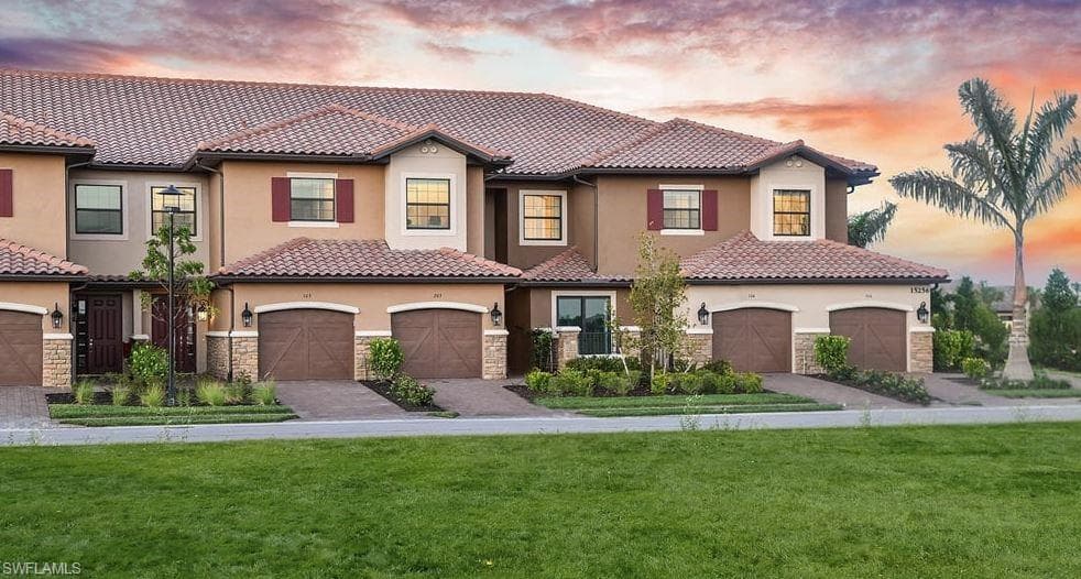 15320 Lucerna ST 203 NAPLES, FL 34114