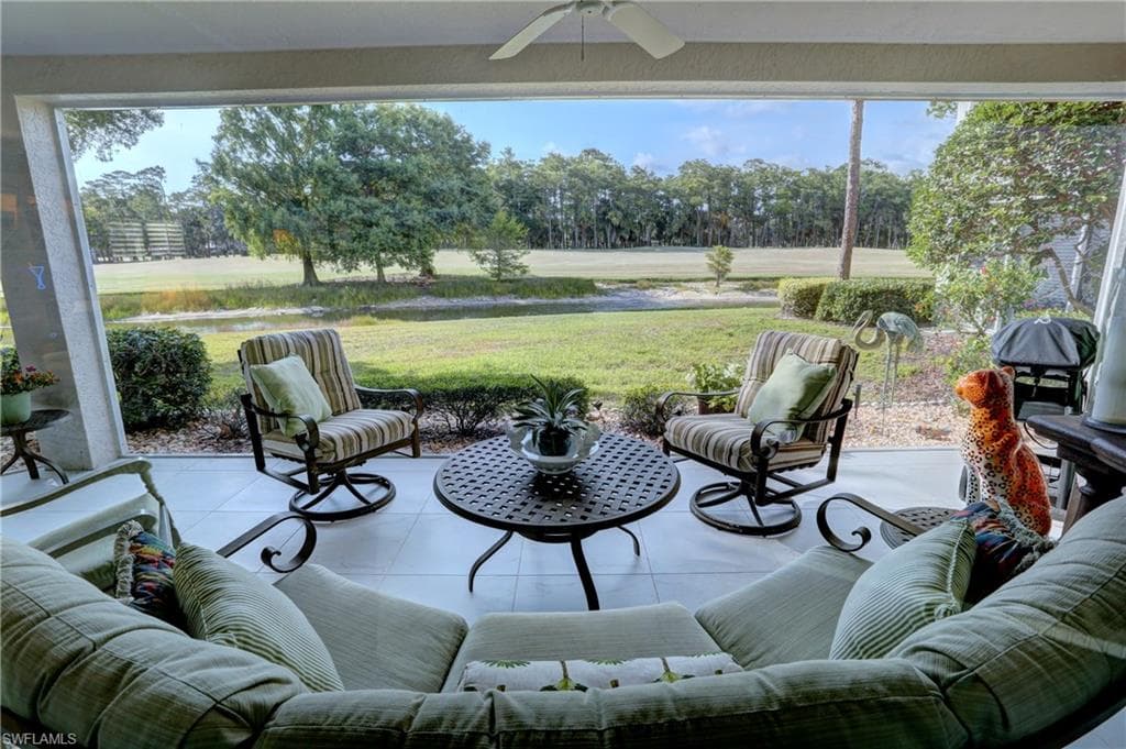 400 Wyndemere WAY D101 NAPLES, FL 34105
