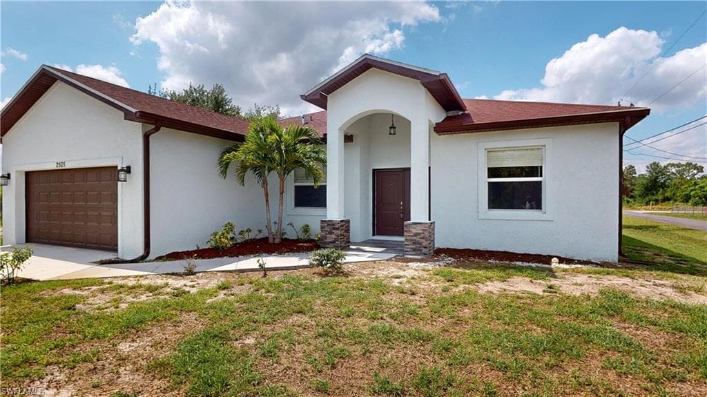 2505 4th ST SW LEHIGH ACRES, FL 33976