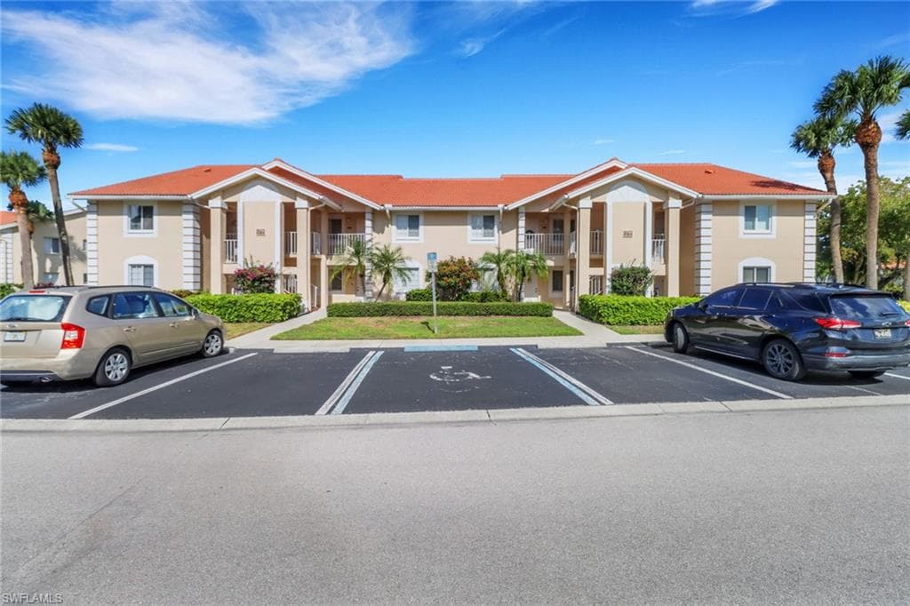 7794 Emerald CIR 103A NAPLES, FL 34109