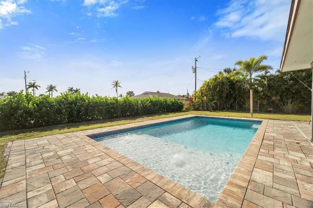 118 SE 46th TER CAPE CORAL, FL 33904