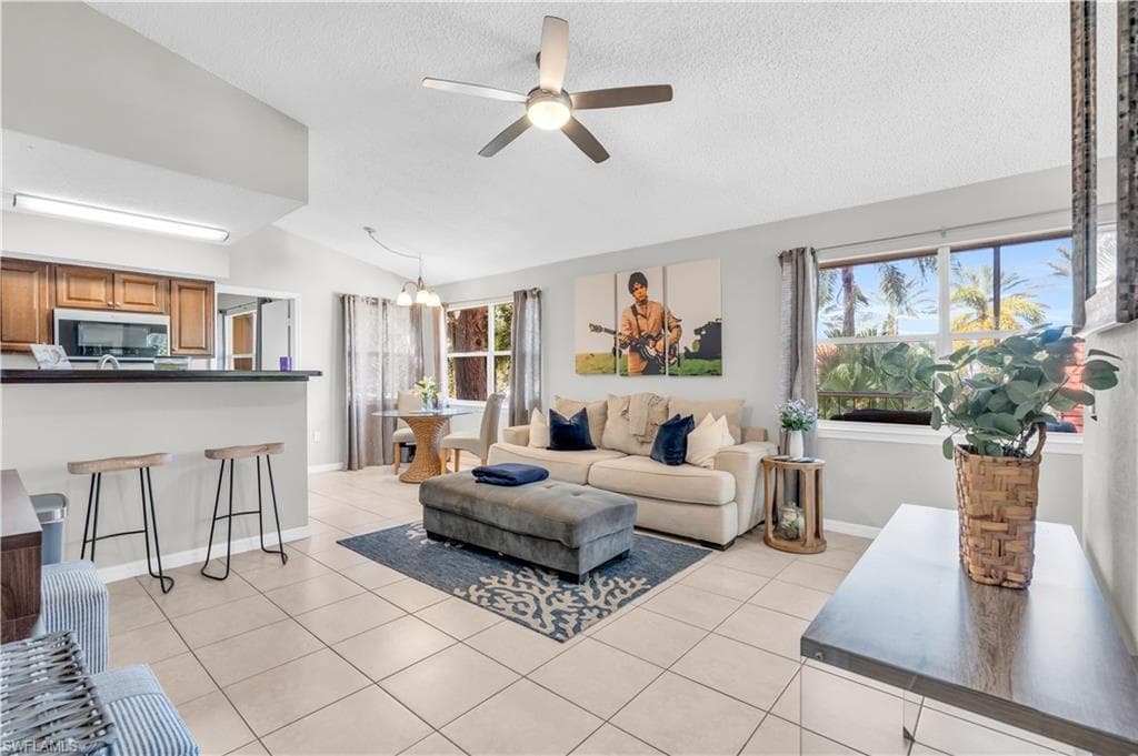 12520 Equestrian CIR 310 FORT MYERS, FL 33907
