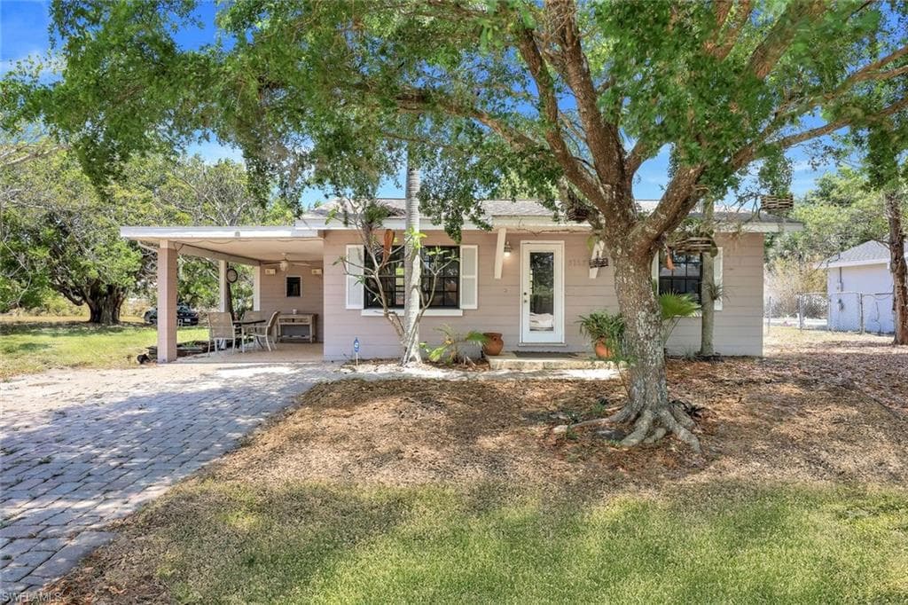 3163 Caledonia AVE NAPLES, FL 34112