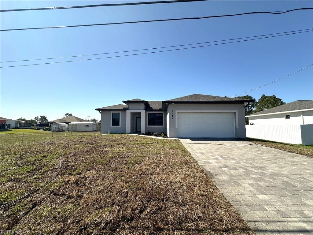 2605 10th ST SW LEHIGH ACRES, FL 33976