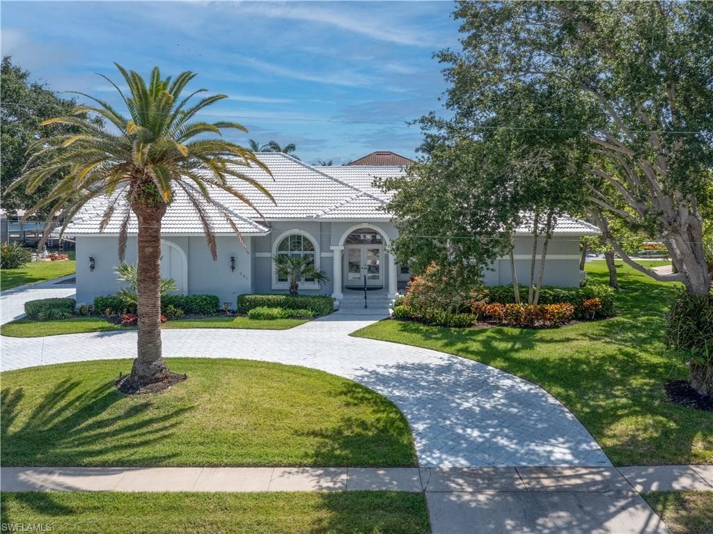 561 Conover CT MARCO ISLAND, FL 34145