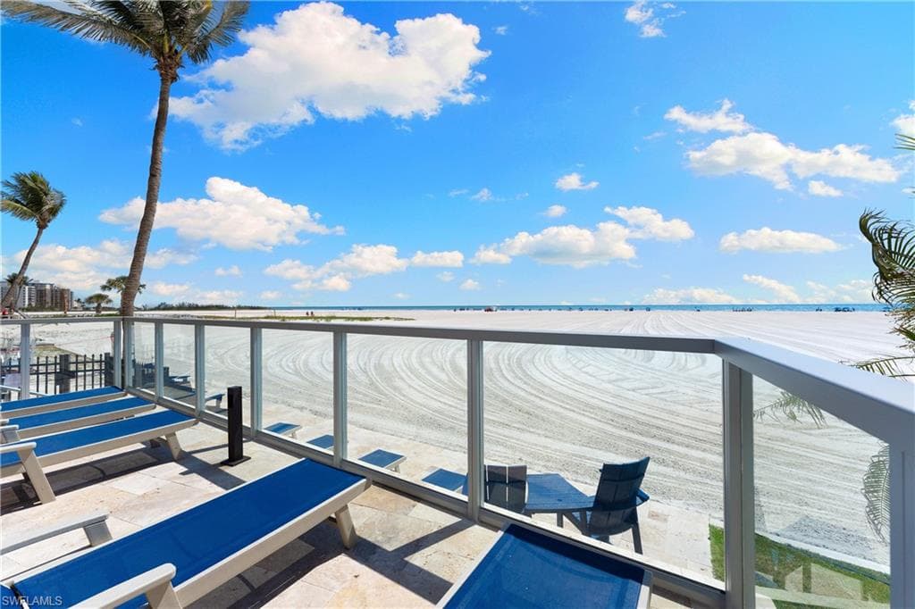 6612 Estero BLVD PH2 FORT MYERS BEACH, FL 33931
