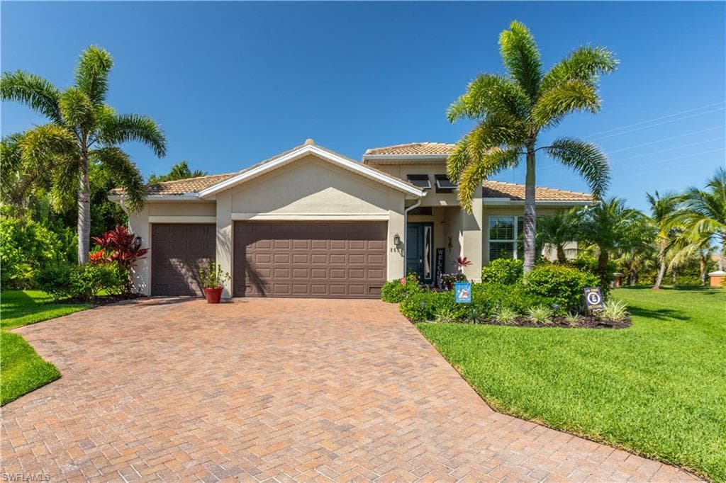 8651 Colony Trace DR FORT MYERS, FL 33908