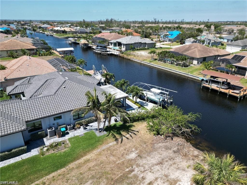 2527 SW 25th TER CAPE CORAL, FL 33914