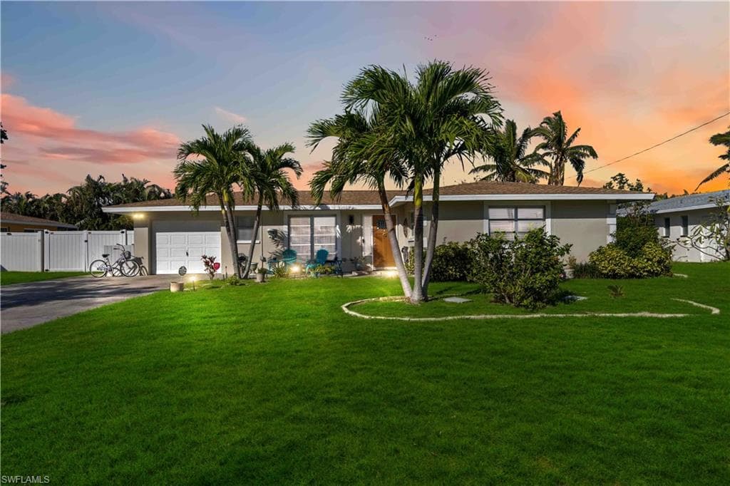 5808 SW 1st PL CAPE CORAL, FL 33914