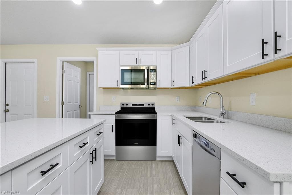 876 Apartment ST E LEHIGH ACRES, FL 33974