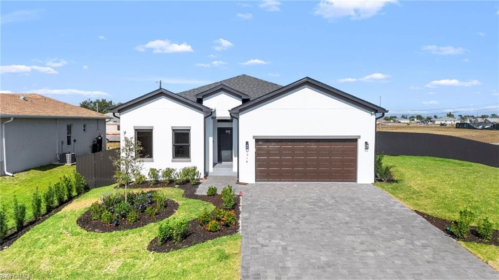 1212 NE 7th AVE CAPE CORAL, FL 33909