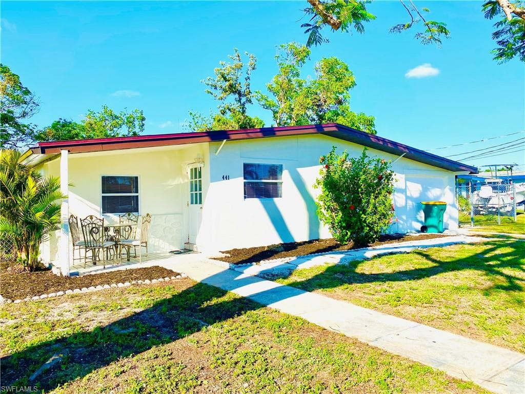 441 Sharon CIR PORT CHARLOTTE, FL 33952