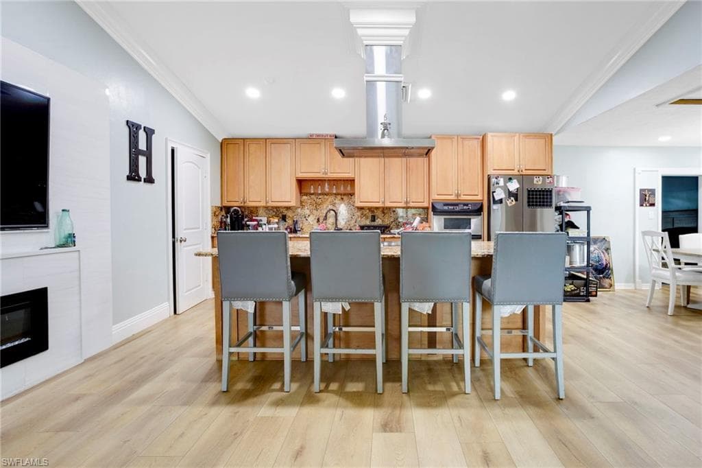 165 4TH ST NAPLES, FL 34113