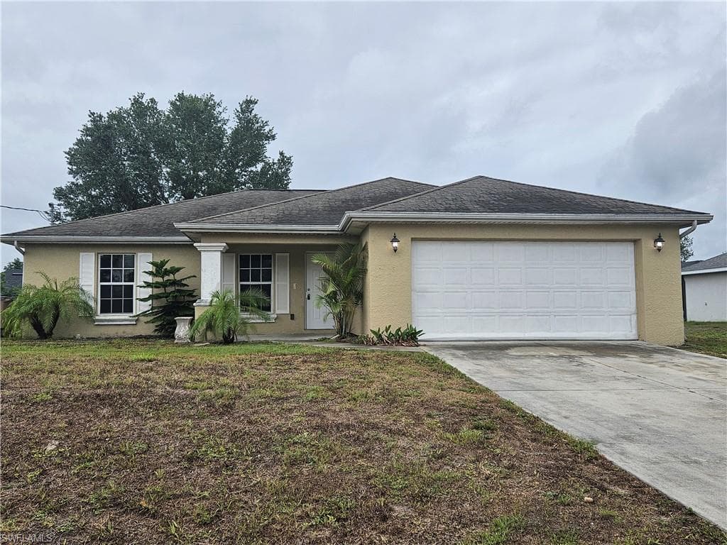 2615 58th ST W LEHIGH ACRES, FL 33971