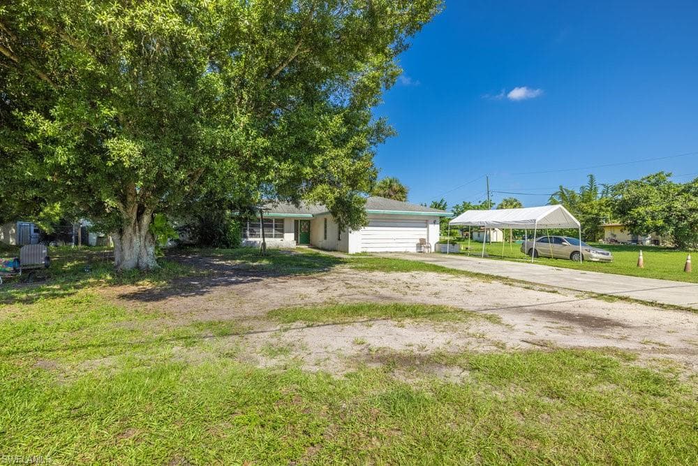 6785 Yarberry LN NAPLES, FL 34109