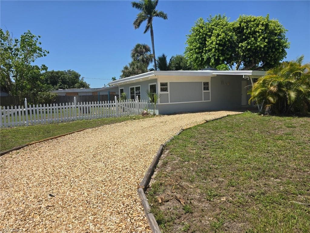 1838 Jefferson AVE FORT MYERS, FL 33901