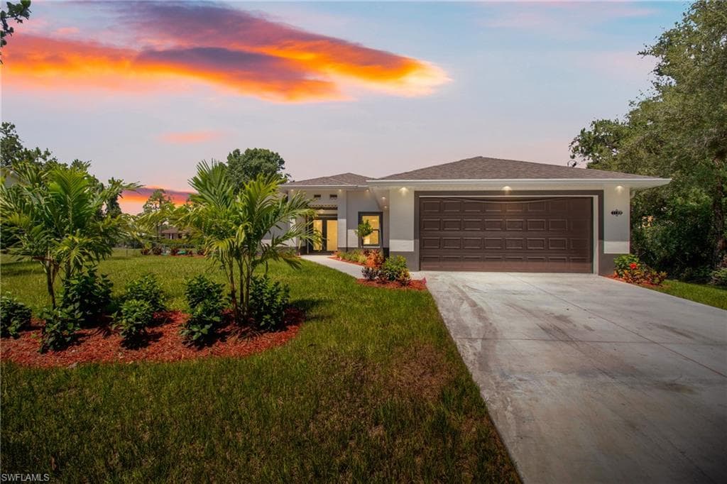 1109 Prospect AVE LEHIGH ACRES, FL 33972