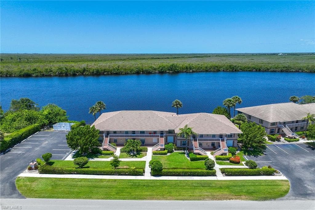 1015 Mainsail DR 112 NAPLES, FL 34114