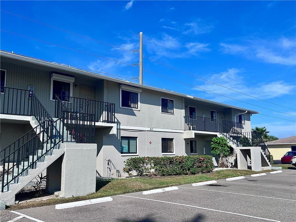 423 Cape Coral PKWY W 103 CAPE CORAL, FL 33914