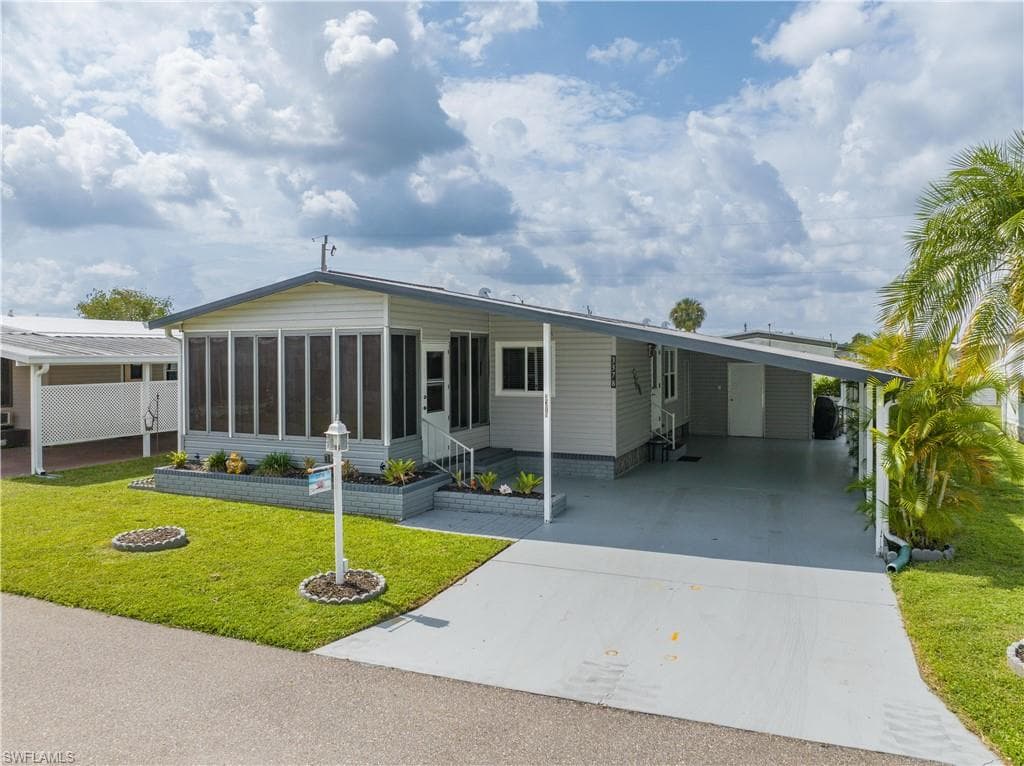3378 Galaxy WAY NORTH FORT MYERS, FL 33903