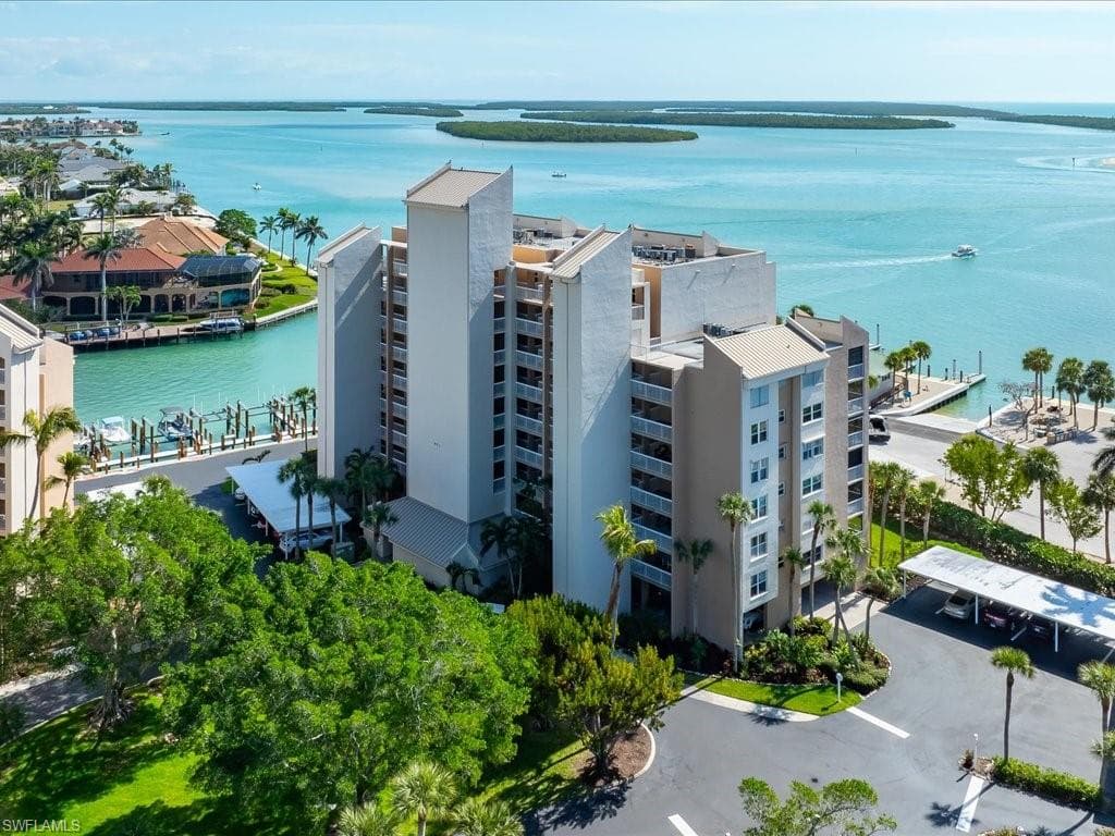901 Collier CT 5-205 MARCO ISLAND, FL 34145
