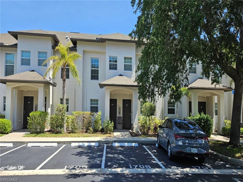 9101 Gervais CIR 1705 NAPLES, FL 34120