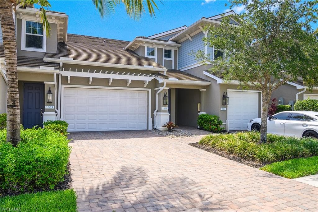 2311 Sawyers Hill RD 806 NAPLES, FL 34120