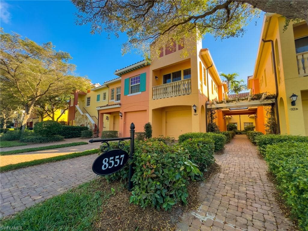 8557 Via Garibaldi CIR 103 ESTERO, FL 33928