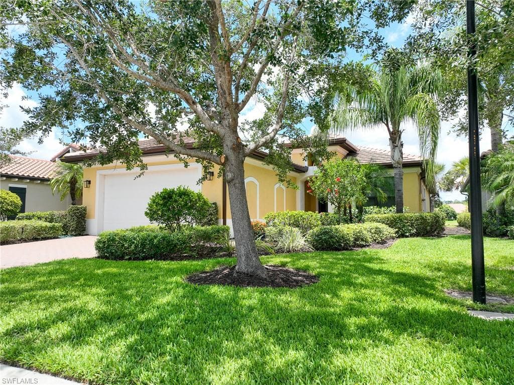 12490 Kentwood AVE FORT MYERS, FL 33913