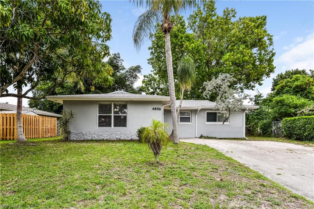 4856 Deleon ST FORT MYERS, FL 33907