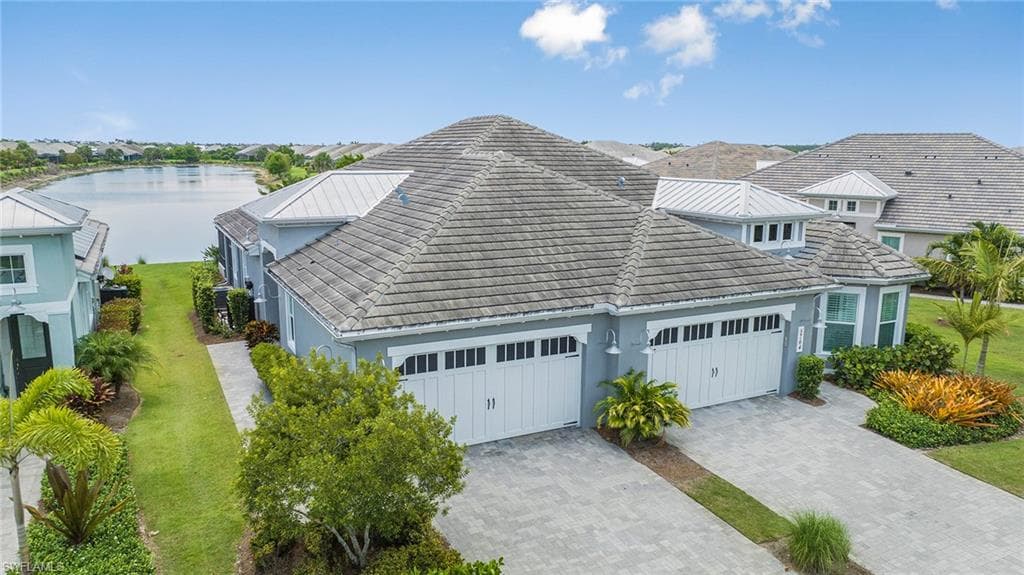 8909 Yucatan CT NAPLES, FL 34112