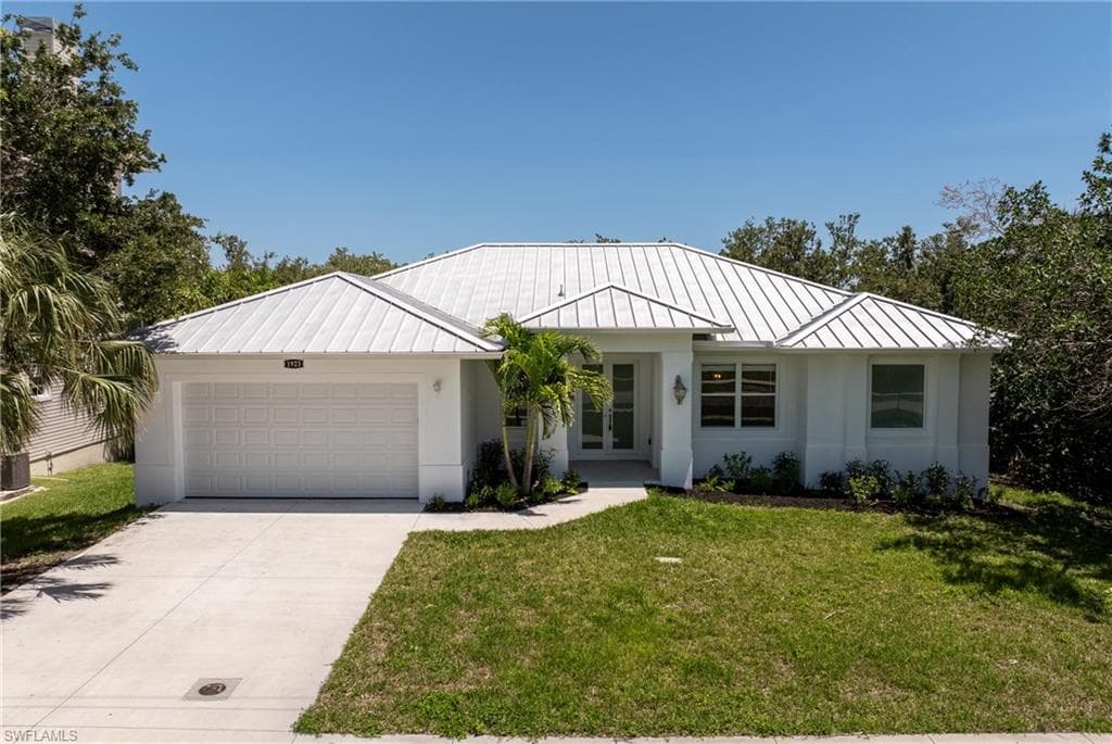 1923 Sheffield AVE MARCO ISLAND, FL 34145