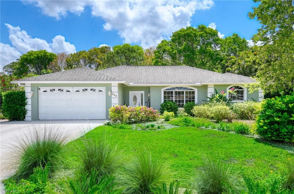 490 Ibis WAY NAPLES, FL 34110