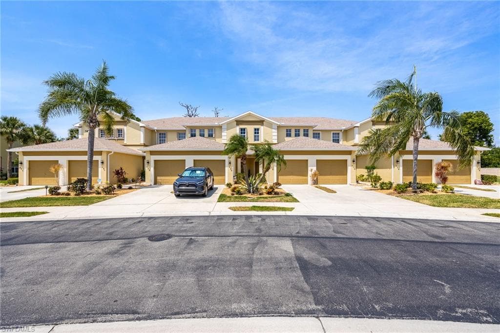 14746 Calusa Palms DR 102 FORT MYERS, FL 33919