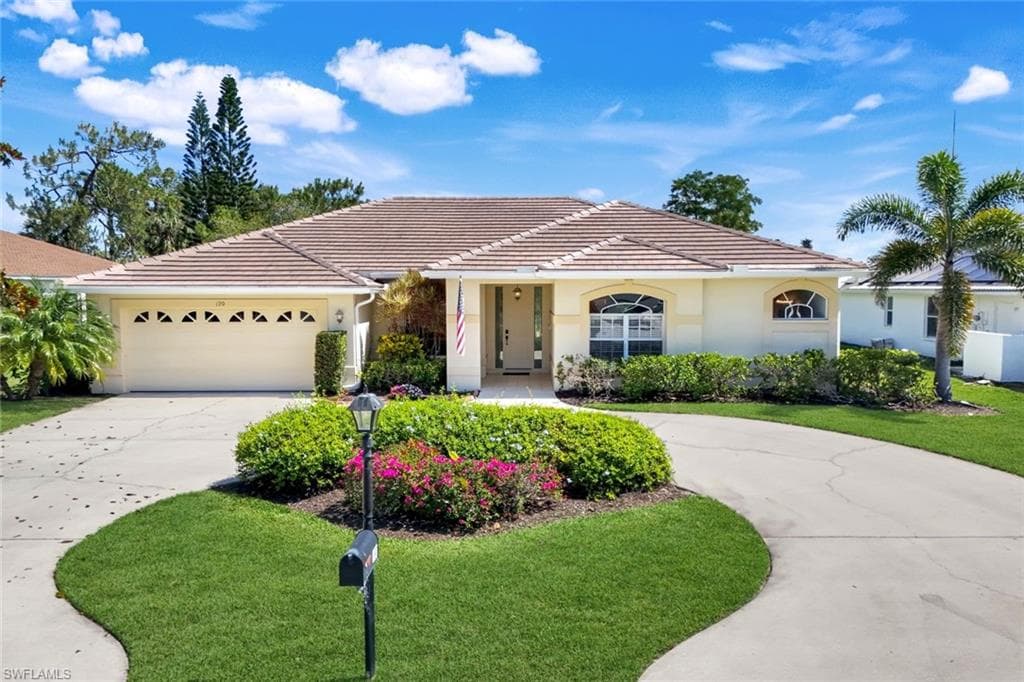 190 Palmetto Dunes CIR NAPLES, FL 34113