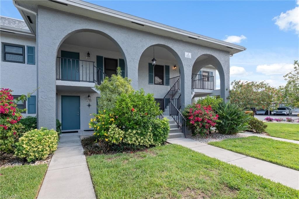 5500 Rattlesnake Hammock RD J-206 NAPLES, FL 34113