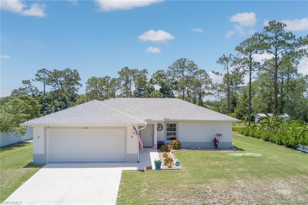 603 Henry AVE LEHIGH ACRES, FL 33972