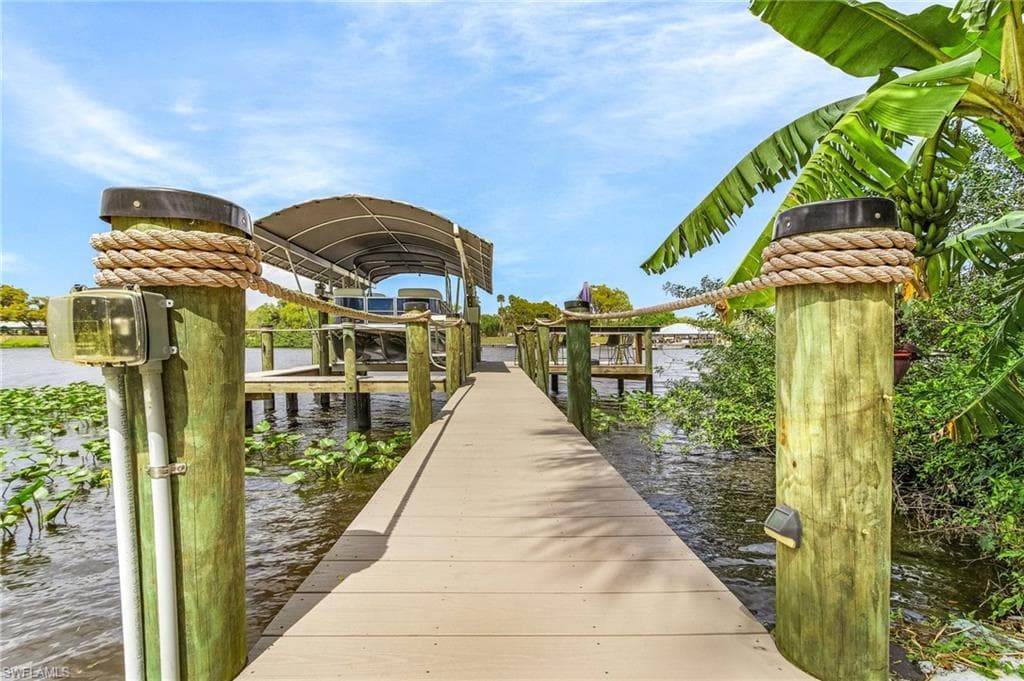 110 Hampton AVE LABELLE, FL 33935