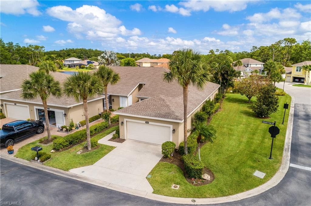 23120 Grassy Pine DR ESTERO, FL 33928