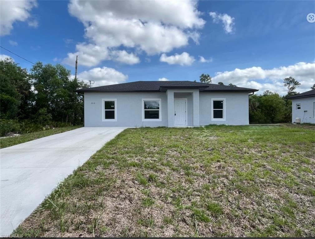 3310 27th ST W LEHIGH ACRES, FL 33971