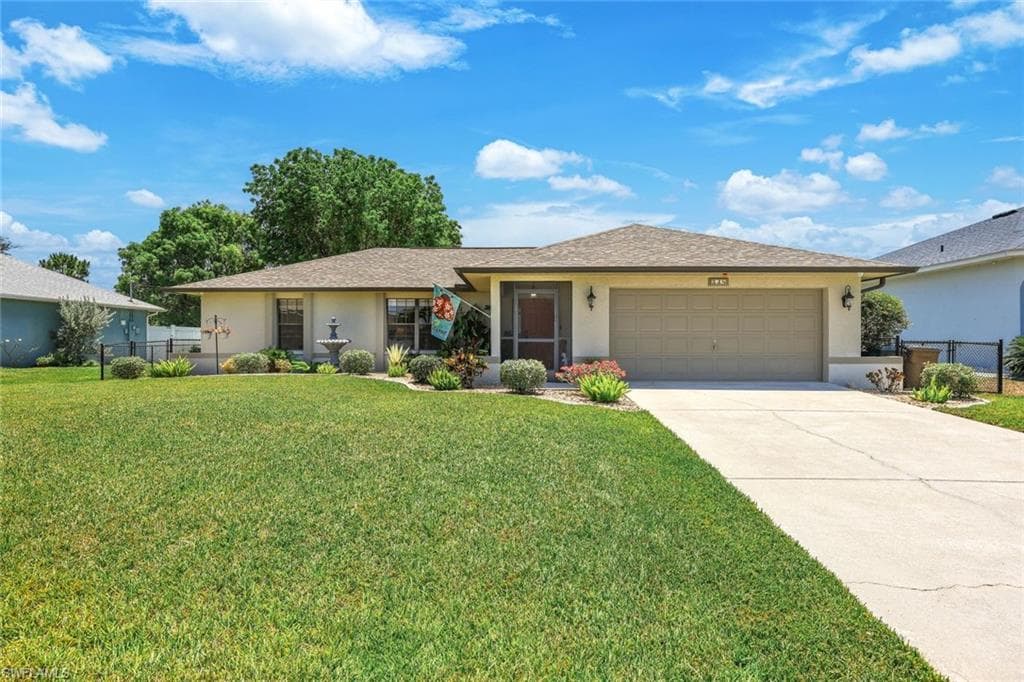 538 SE 1st ST CAPE CORAL, FL 33990