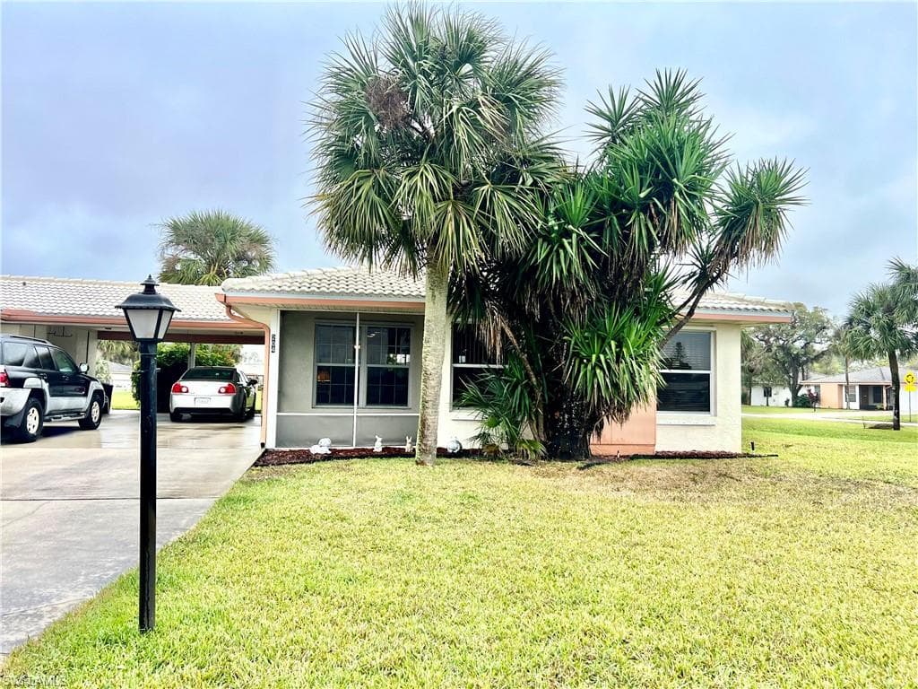 204 Oakmont PKWY LEHIGH ACRES, FL 33936