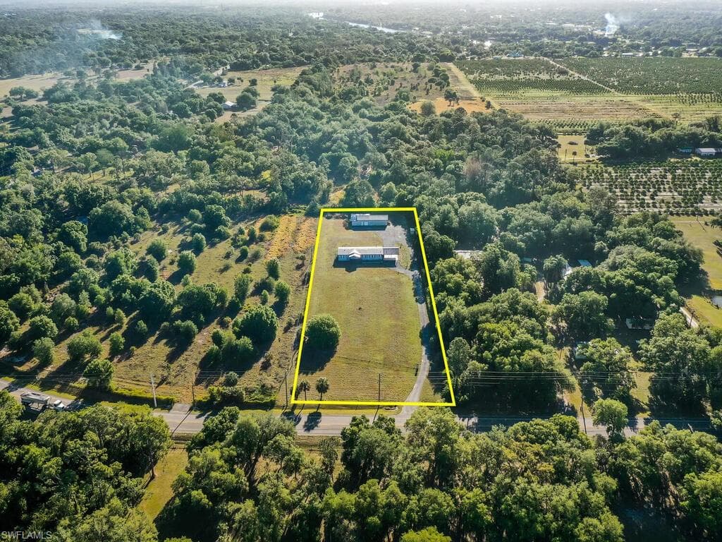 2165 County Rd 78 LABELLE, FL 33935